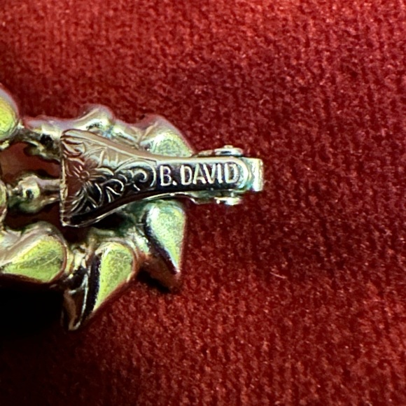 Vintage B.David crystal earring - Picture 6 of 6